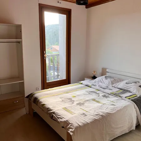 Maison Proche Du Centre De *